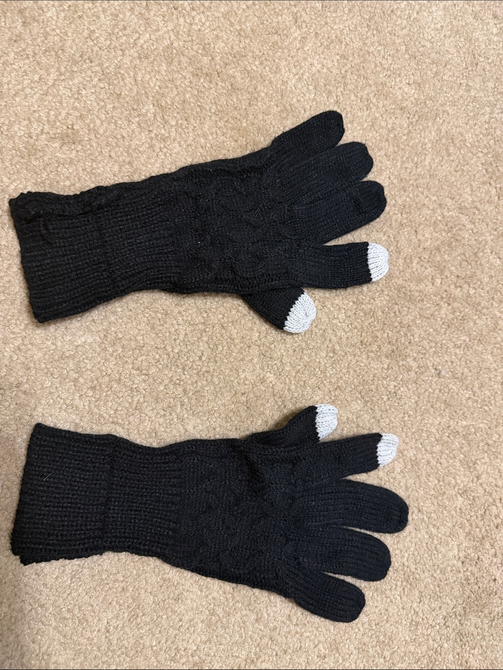Black Knit Touchscreen Gloves with Gray Tips